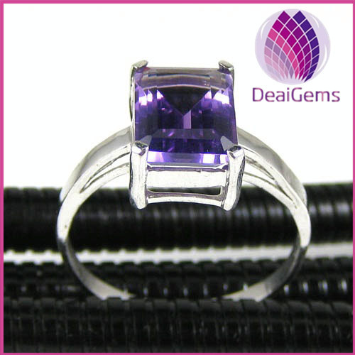 Sterling Silver Ring with Faceted Square Amethyst Gemstone