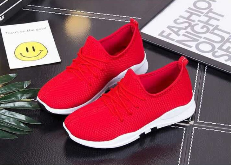 Wearable and thickened shoes with small red and black laces sneakers breathable sport Shoes women shoes sports