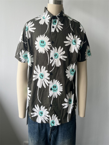 Men's daisy printed casual short sleeved shirt