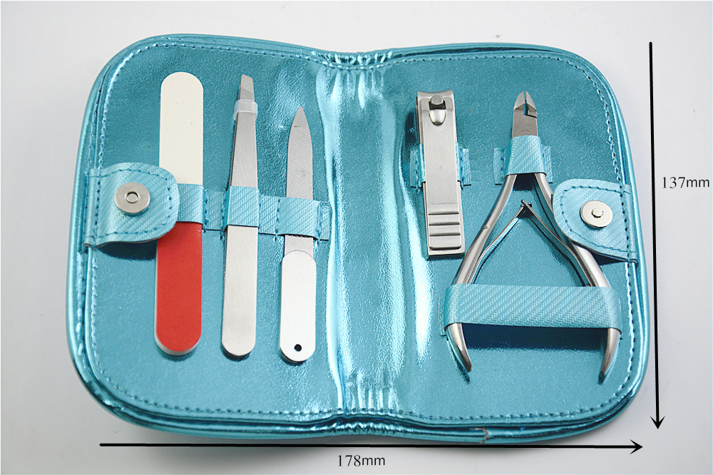 Kit de manicura y pedicura en casa Manicure And Pedicure Kit At Home