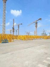 how do luffing cranes work