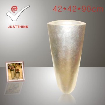 trumpet occidental plastic vase
