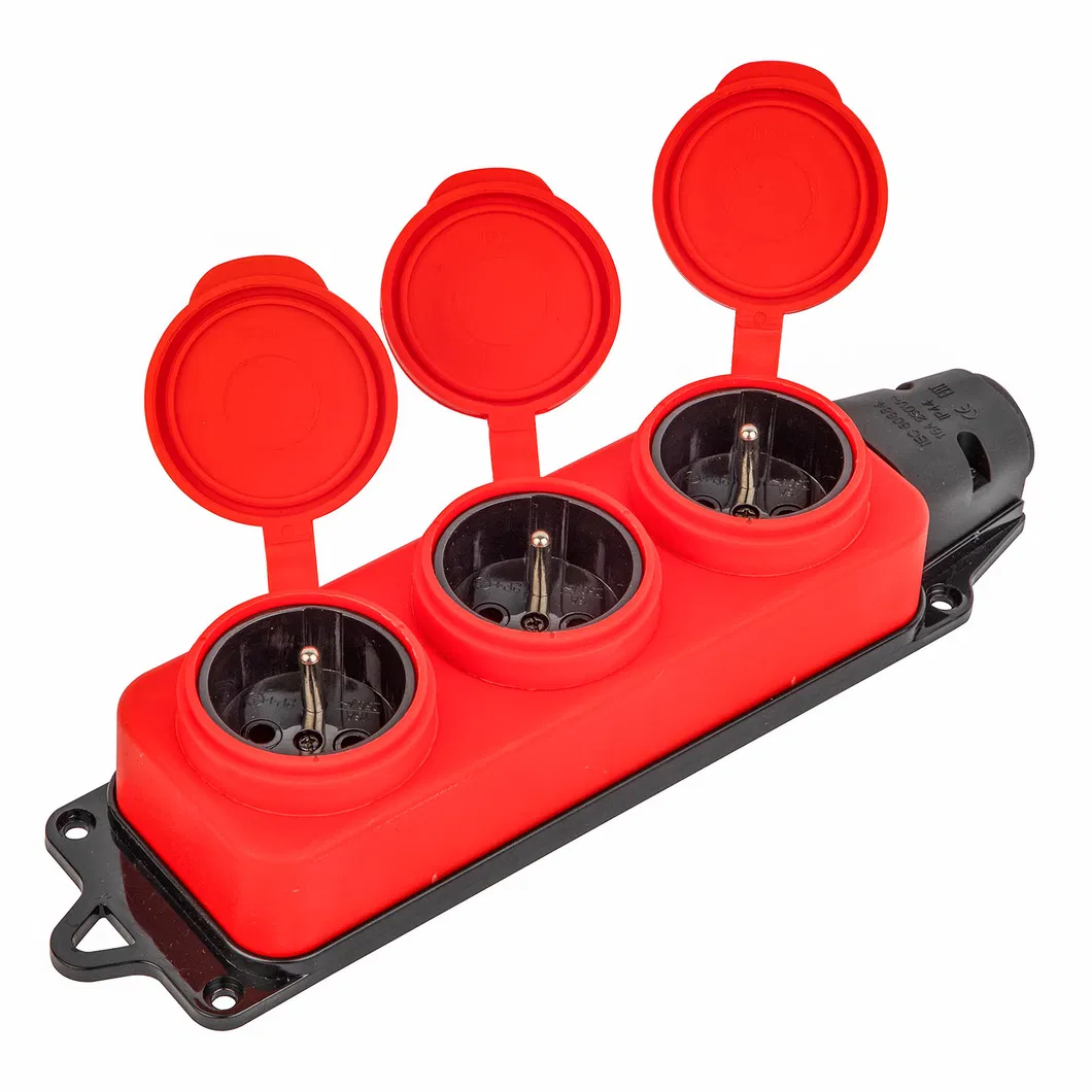 Тройная розетка с защитными крышками IP44, синяя резина Elendax