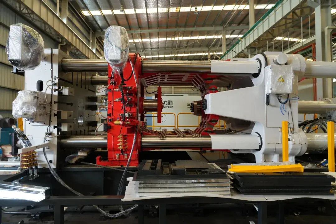 Moldagem integrada de fundição sob pressão5 Die-casting integrated molding5