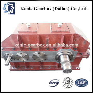 Helical gearing arrangement shaft mounted helical gear reducer