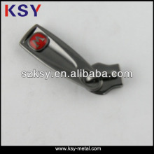 High quality engraved non lock zipper sliders