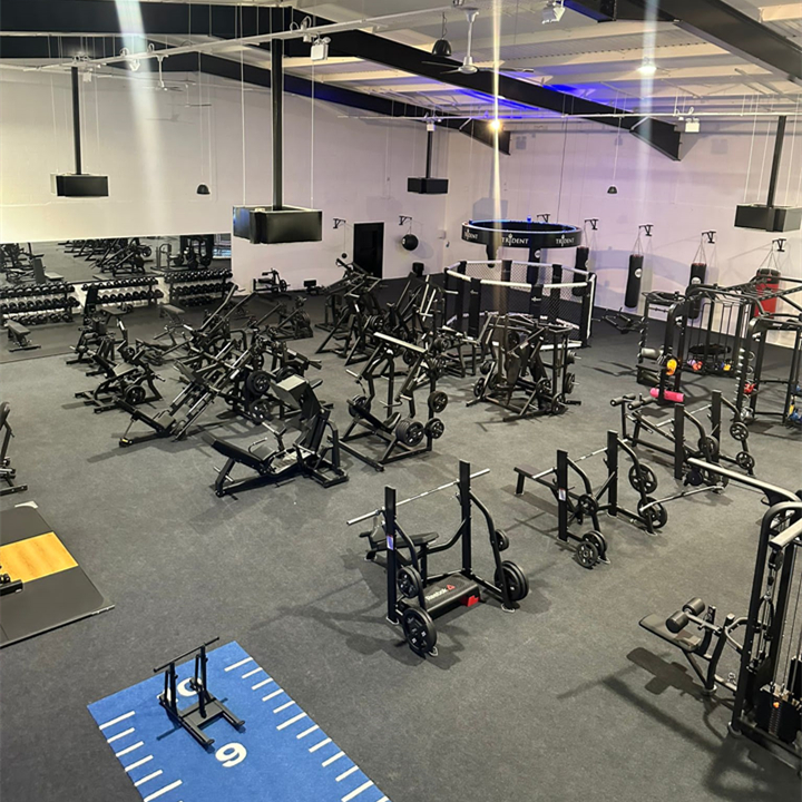 England High end luxury gym-Trident Fitness 1000SQM (9)