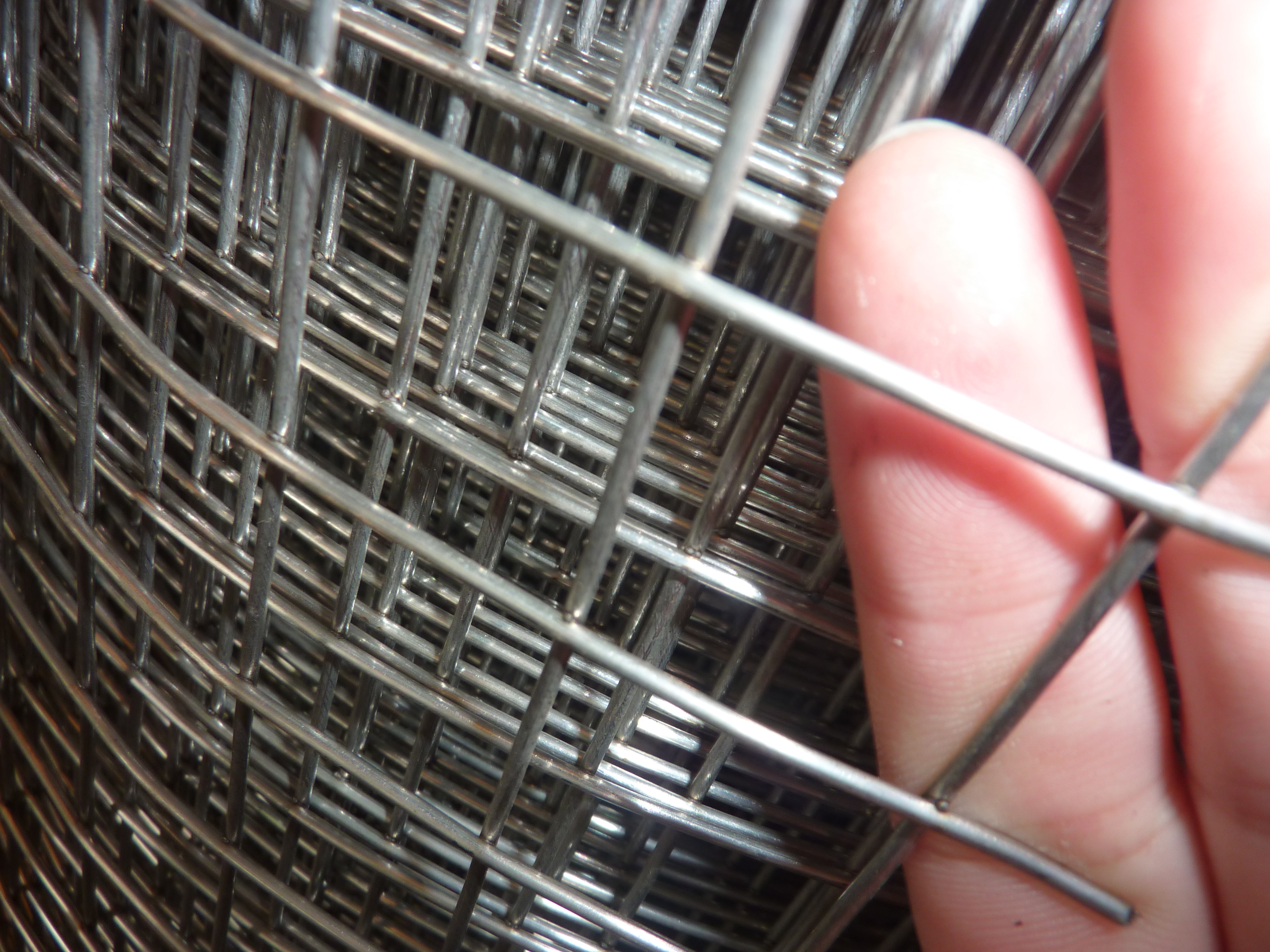 Feeding Stainless Steel Welded Cages