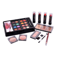 Wholesale Makeup Kits: Lipgloss, Highlighter, Eyeshadow Palettes & Brush Sets