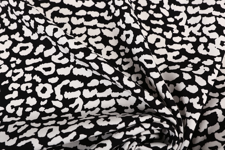 Stocklot twill customised rayon challis printed fabric for women's dresses