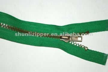 NO.5 PLASTIC ZIPPERS METAL SLIDER