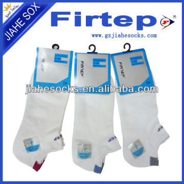 China Socks Factory Custom Boat-shaped Cotton Sports Socks