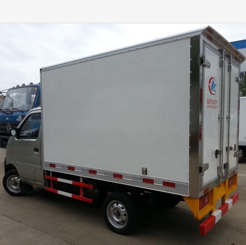 high quality 116 hp 1.5 ton load mini refrigerator truck