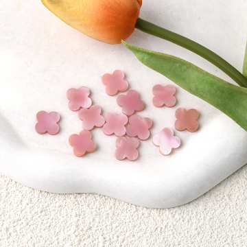 High Quality Pink Shell Four Leaf Clover Shaped
