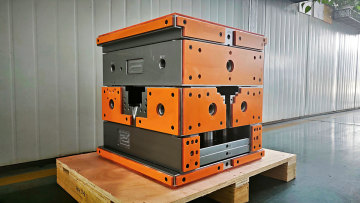 Precision Plastic Injection Mold