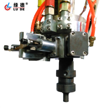 Low Pressure Injection Molding with Casting Injection Machine Foaming Head