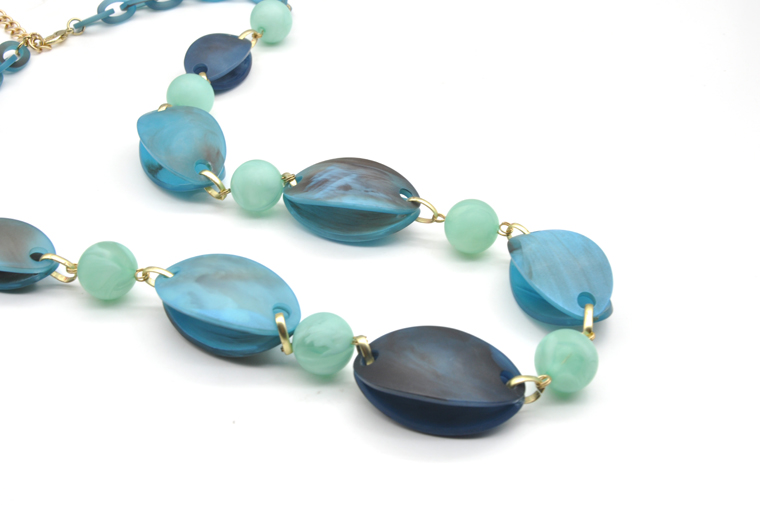 2021 trendy fashion unique resin acrylic bead and hoop jewelry for women acid lake blue necklace