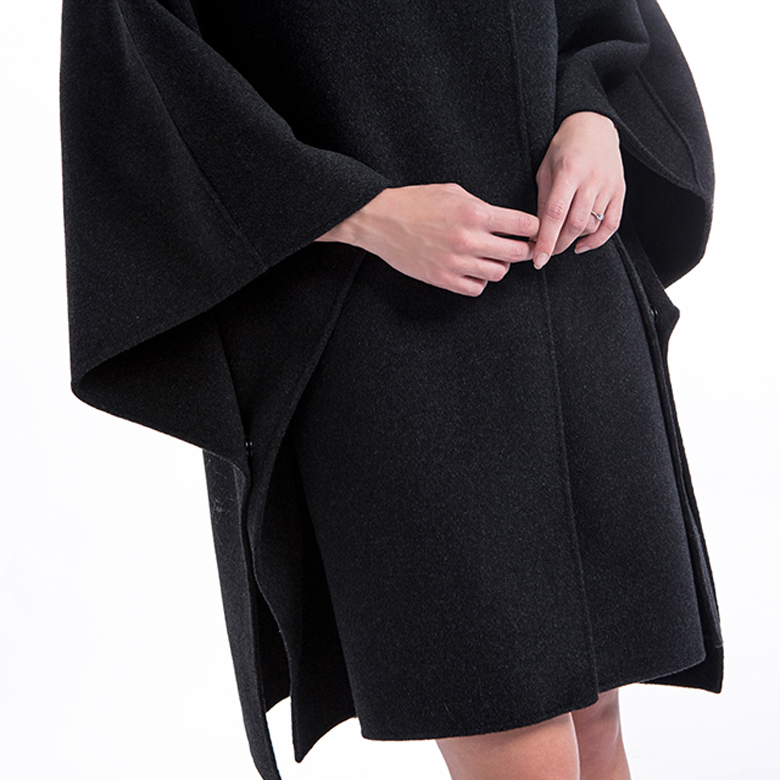 Black loose cashmere overcoat 