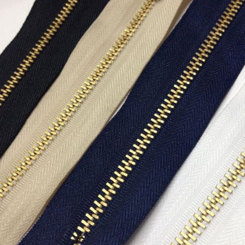 Discounts golden metal zippers for merchandise