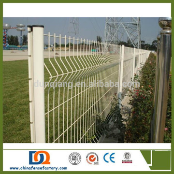 triangle wire mesh fence/triangle fence/triangle bending welded wire mesh fence