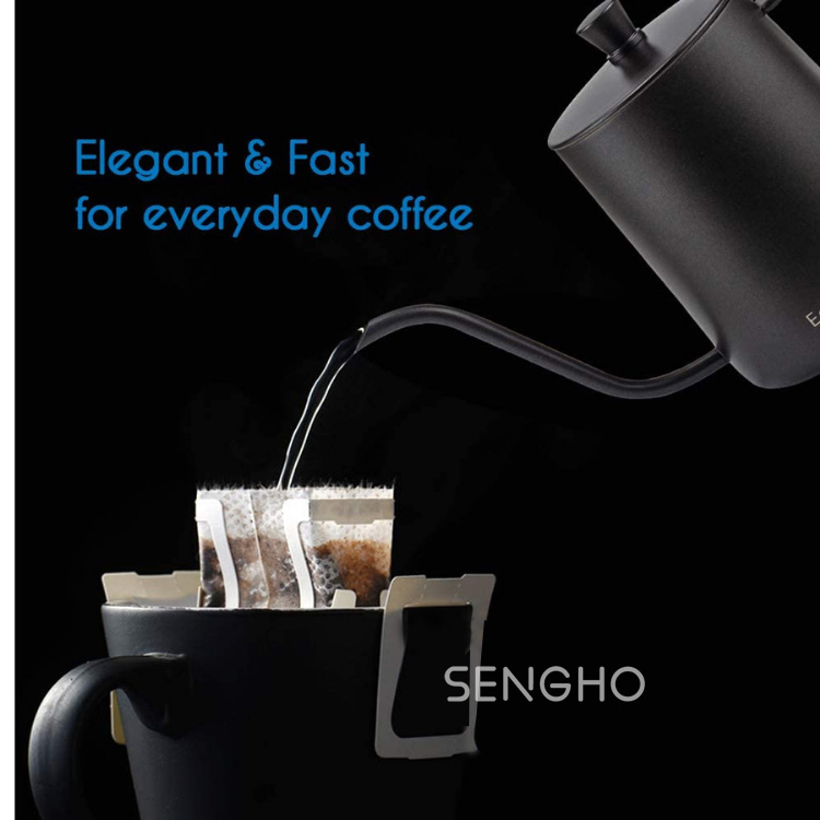 verser une bouilloire de café pour over coffee kettle