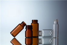Clear and Amber Pharmaceutical Vials