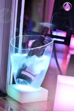 chargeable led ice bucket,4AA battery led ice bucket,acrylic ice bucket