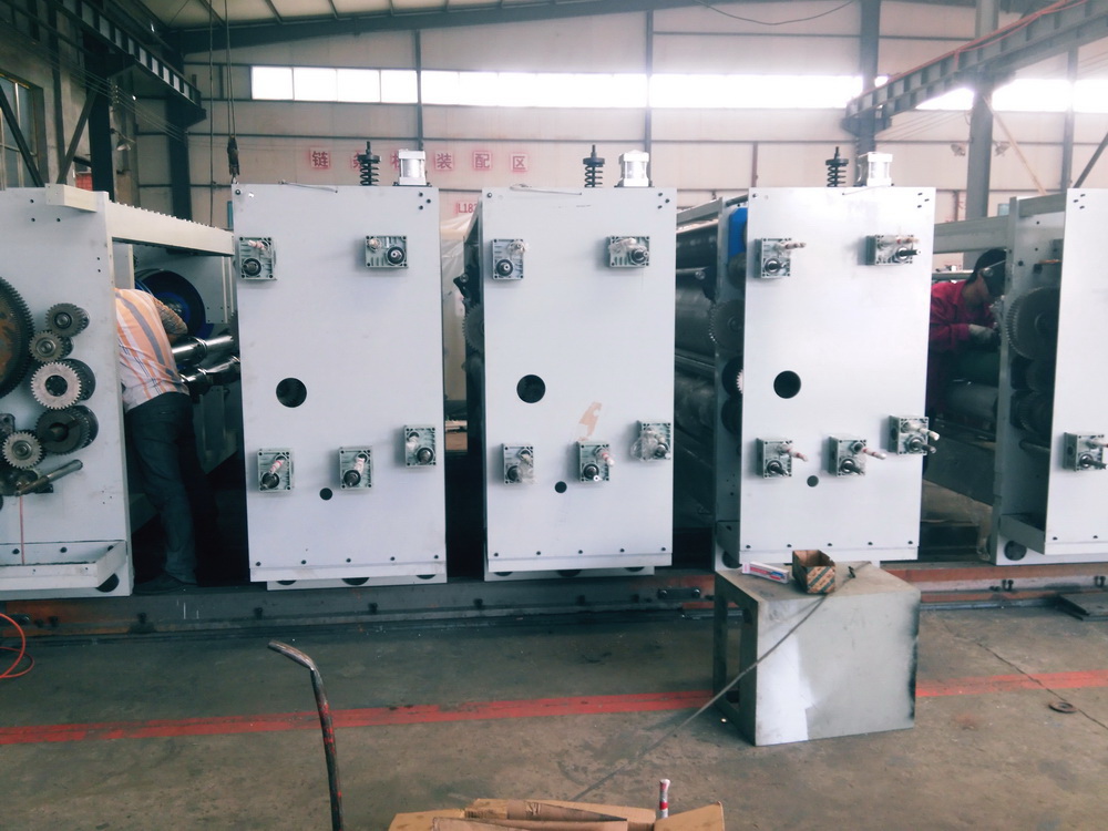 Canghai printing slotting and die-cutting carton box packing machine