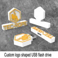 عصا USB شخصية ثنائية الأبعاد ثلاثية الأبعاد
