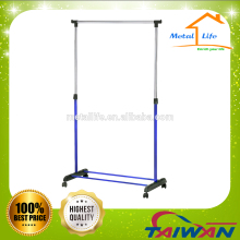 Metal hanging single pole telescopic rotating clothes rack