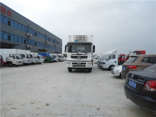 6x4 meat Refrigerated Truck Container Reefer Van