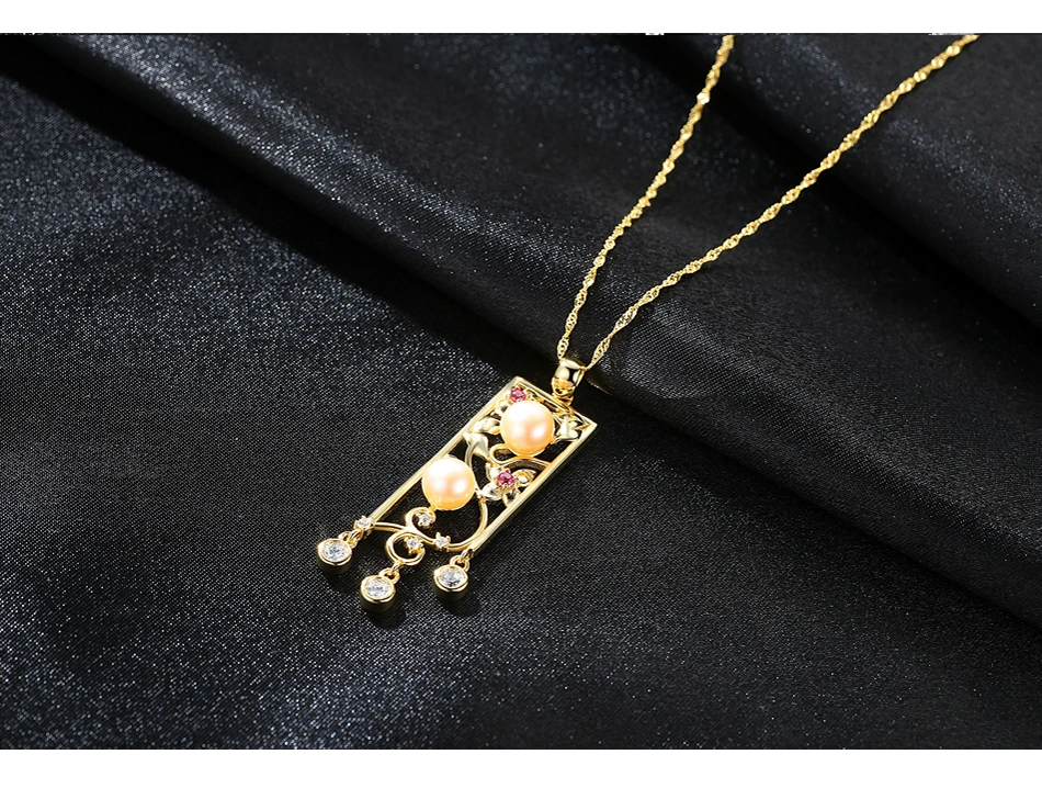 18K Gold Plated S925 Small Flower Silver Pearl Pendant Necklaces