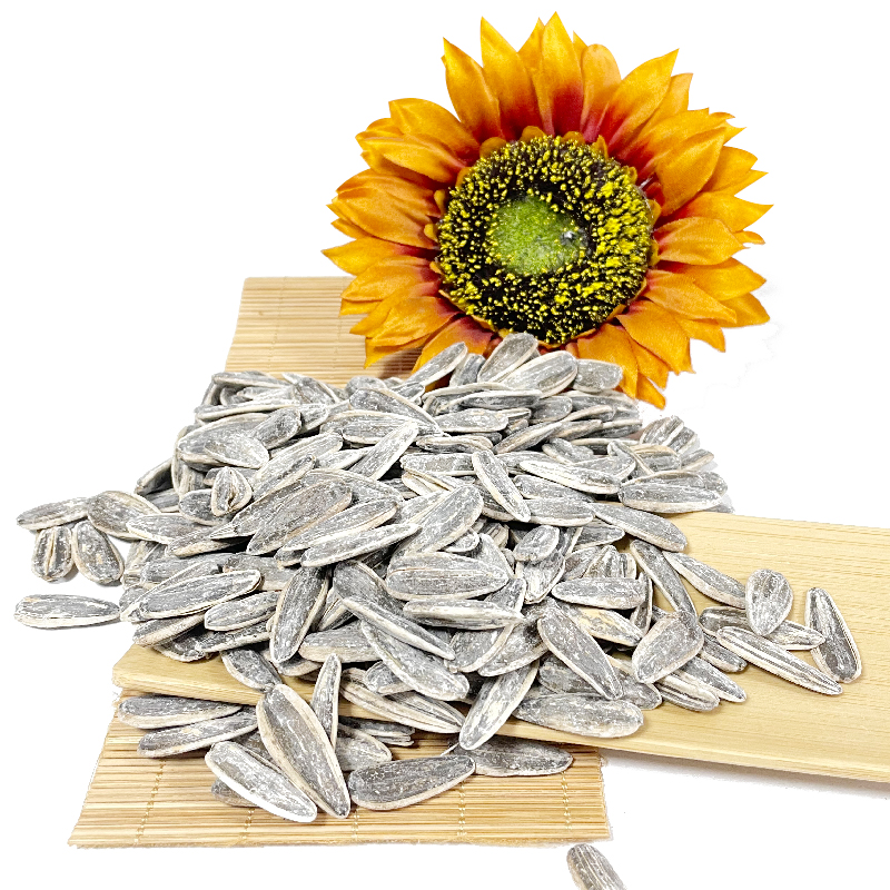 Roasted and Salted Organic Sunflower Seeds