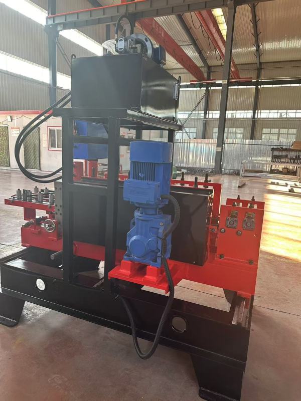 Yiping automatic bridge cover forming machine