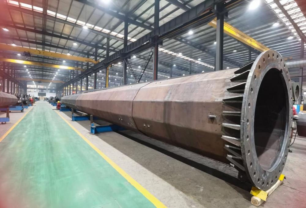 Kuleylka biraha korantada ee kulul ee lagu tuuray