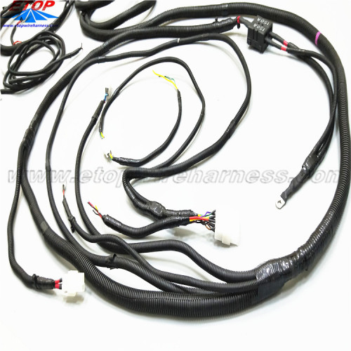 Desain Wiring Harness yang Kompleks dengan TYCO Housing