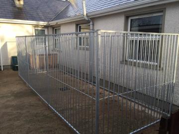 Safe and Durable Dog Fence for Outside Containment