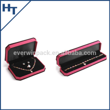 Wholesale delicate bracelet case