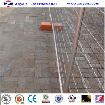 Temporary fencing panel