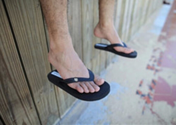 slipper flip flops