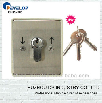 Key switch for rolling shutter