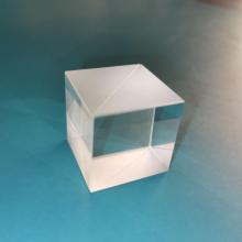 Transmit 50% :reflective 50% optical beamsplitter prism