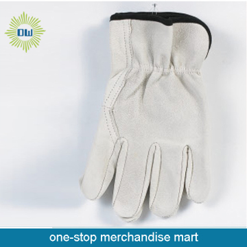 Working In Garden Glove