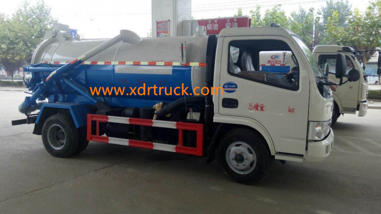 4CBM Suction Sewage Tanker Truck 