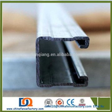 Concrete roof photovoltaic stents