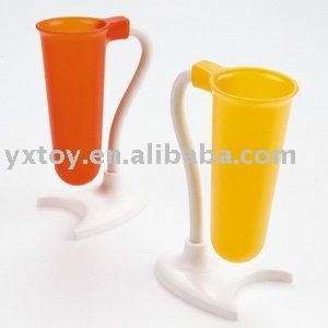 pencil vase(plastic toys)