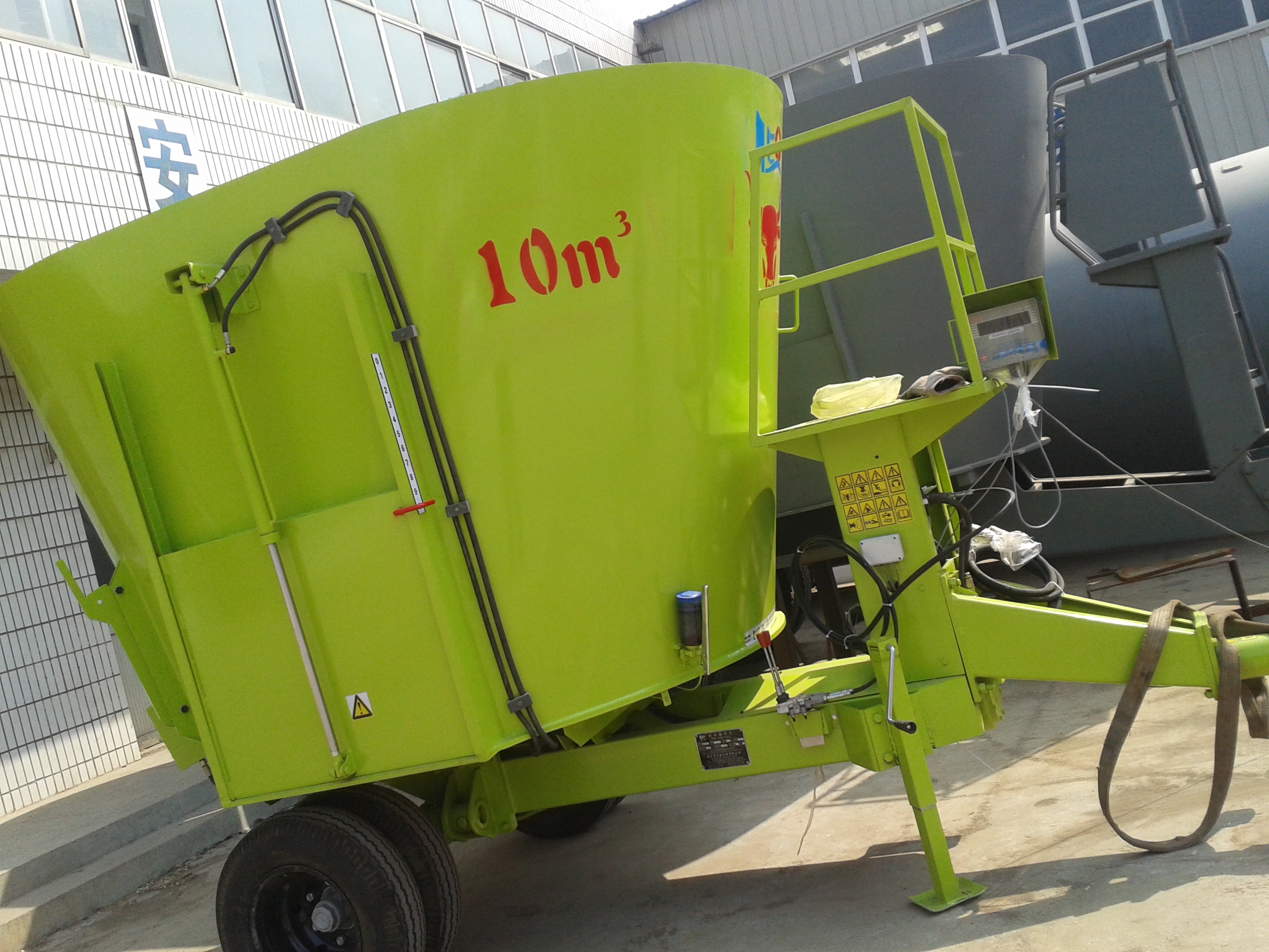 TMR Fütterungsmischer TMR feeding mixer