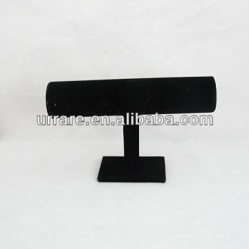 China Yiwu Wholesale Black Velvet Wrap Bracelet Display Stand