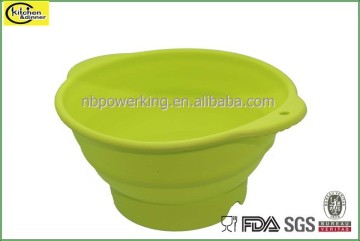 collapsible silicone mixing bowl
