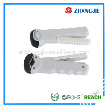 China Goods Wholesale Hand Held Bottle Openers